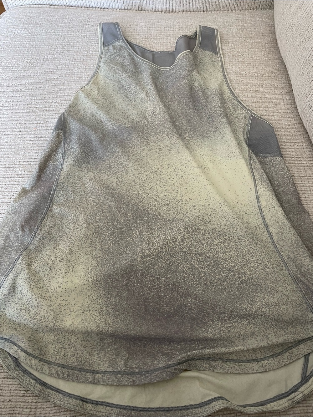 lululemon athletica Women's Ombre Gray Sleeveless Tank
